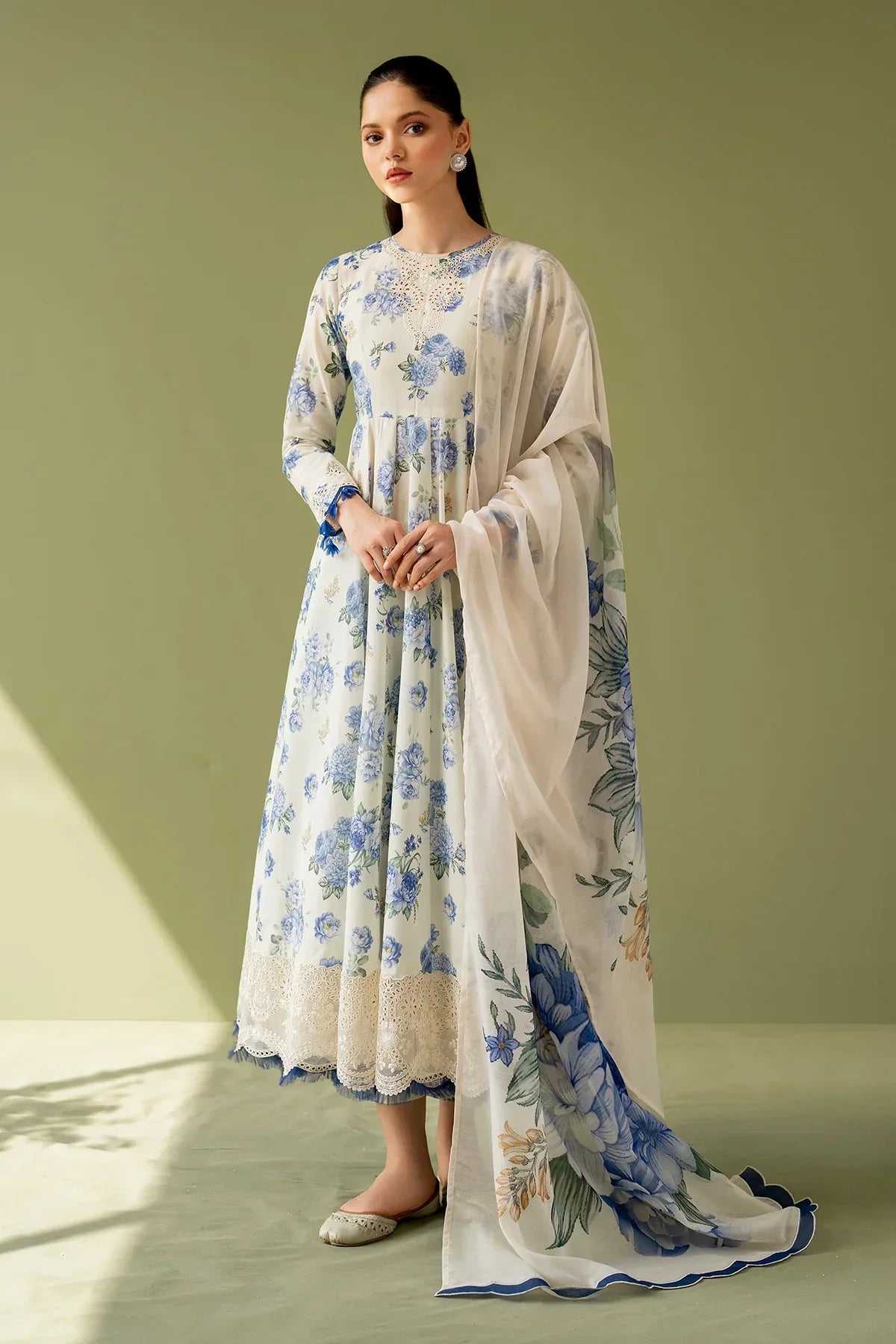 Boraque Embroided